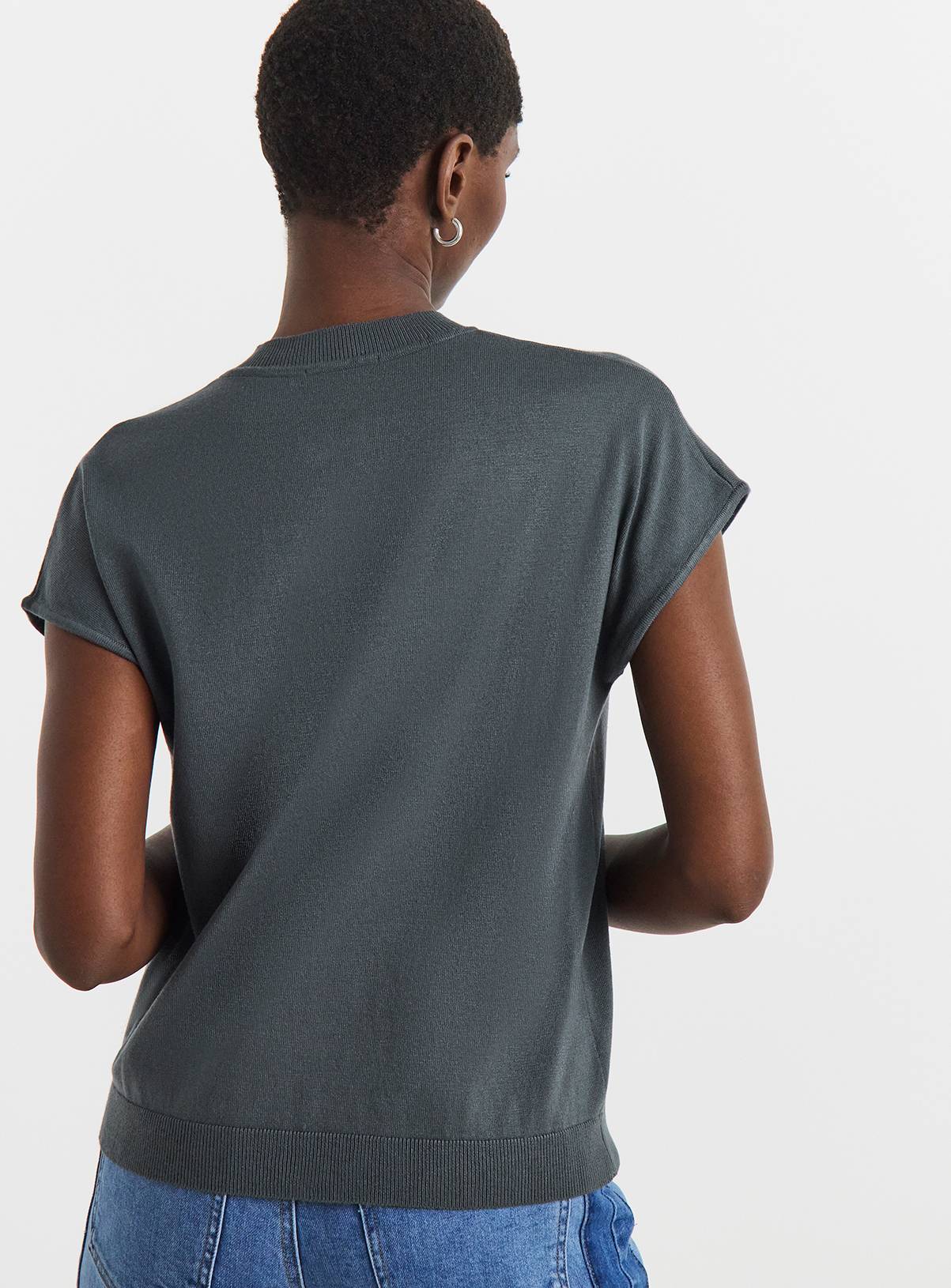 JD WILLIAMS Short Sleeve Funnel Neck T-Shirt 16-18 - Image 2
