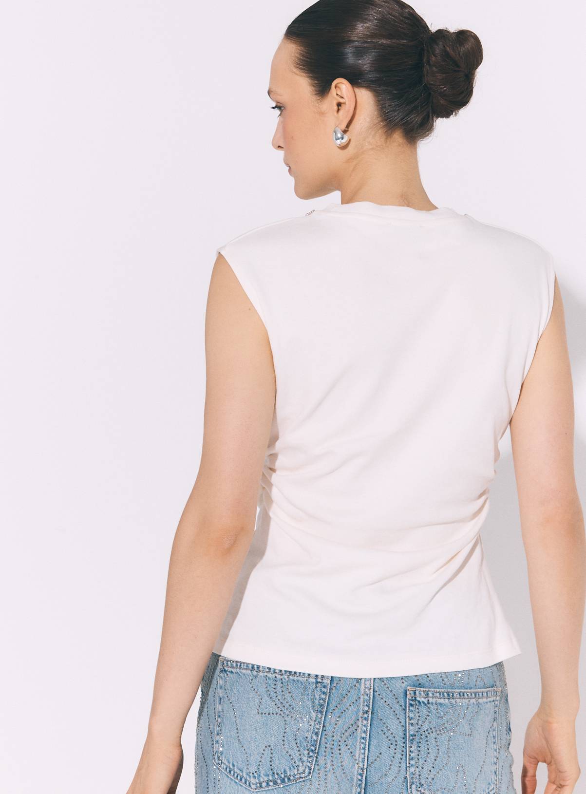 Cream Necklace Trim Shoulder Pad Sleeveless Top XL - Image 4