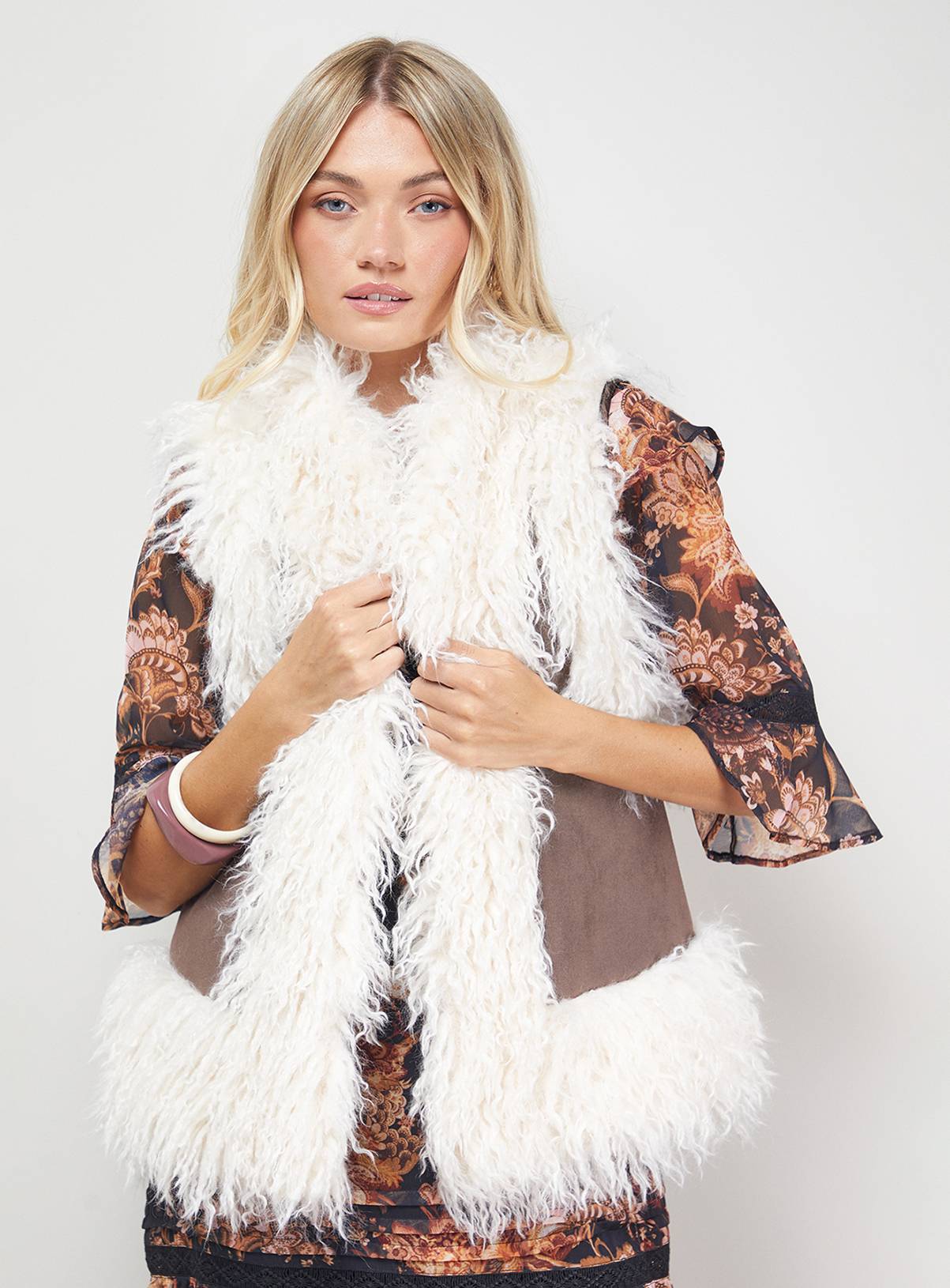 OASIS Mongolian Faux Fur Gilet L - Image 1