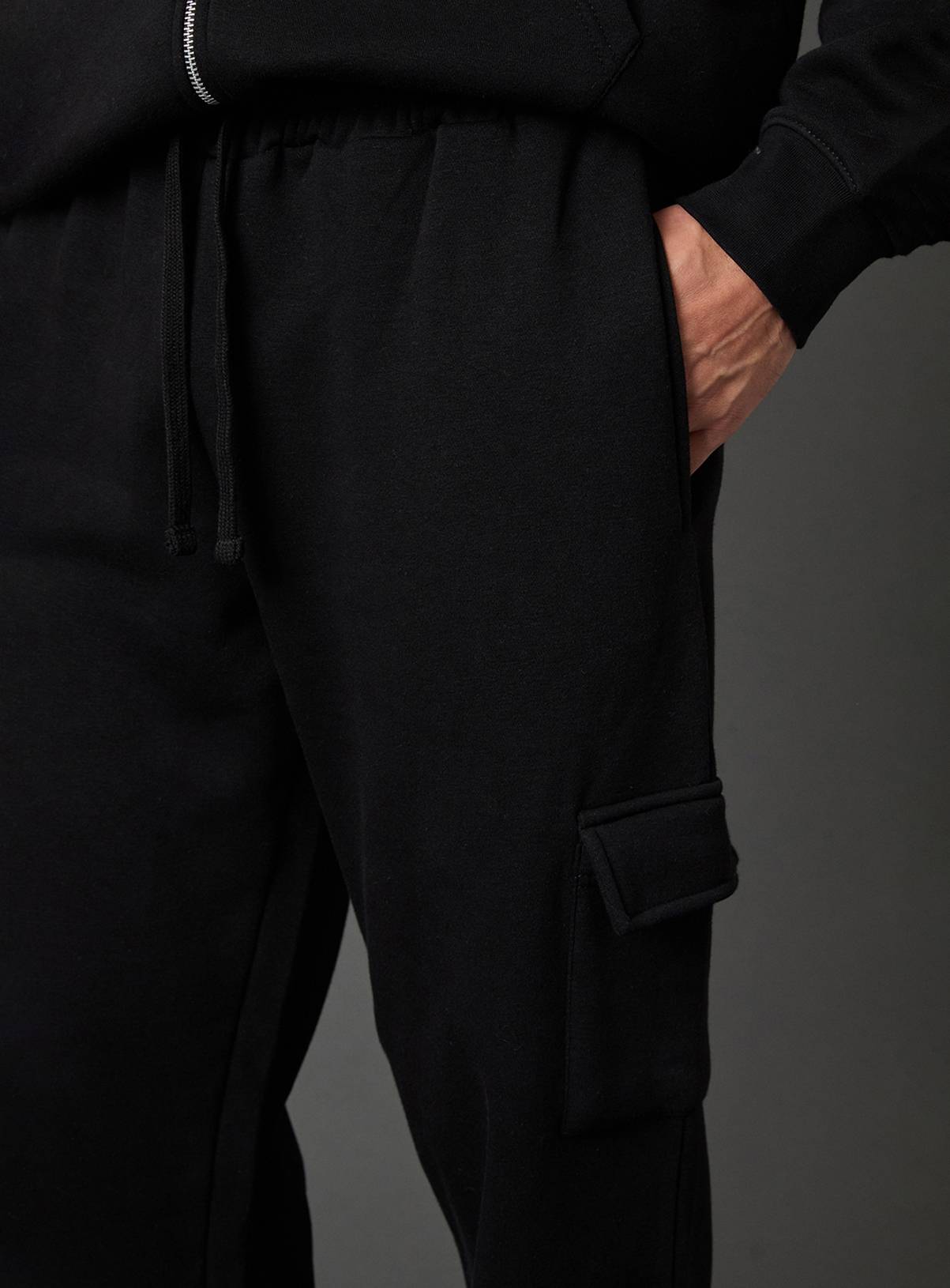 BURTON Black Straight Fit Cargo Jogger L - Image 4