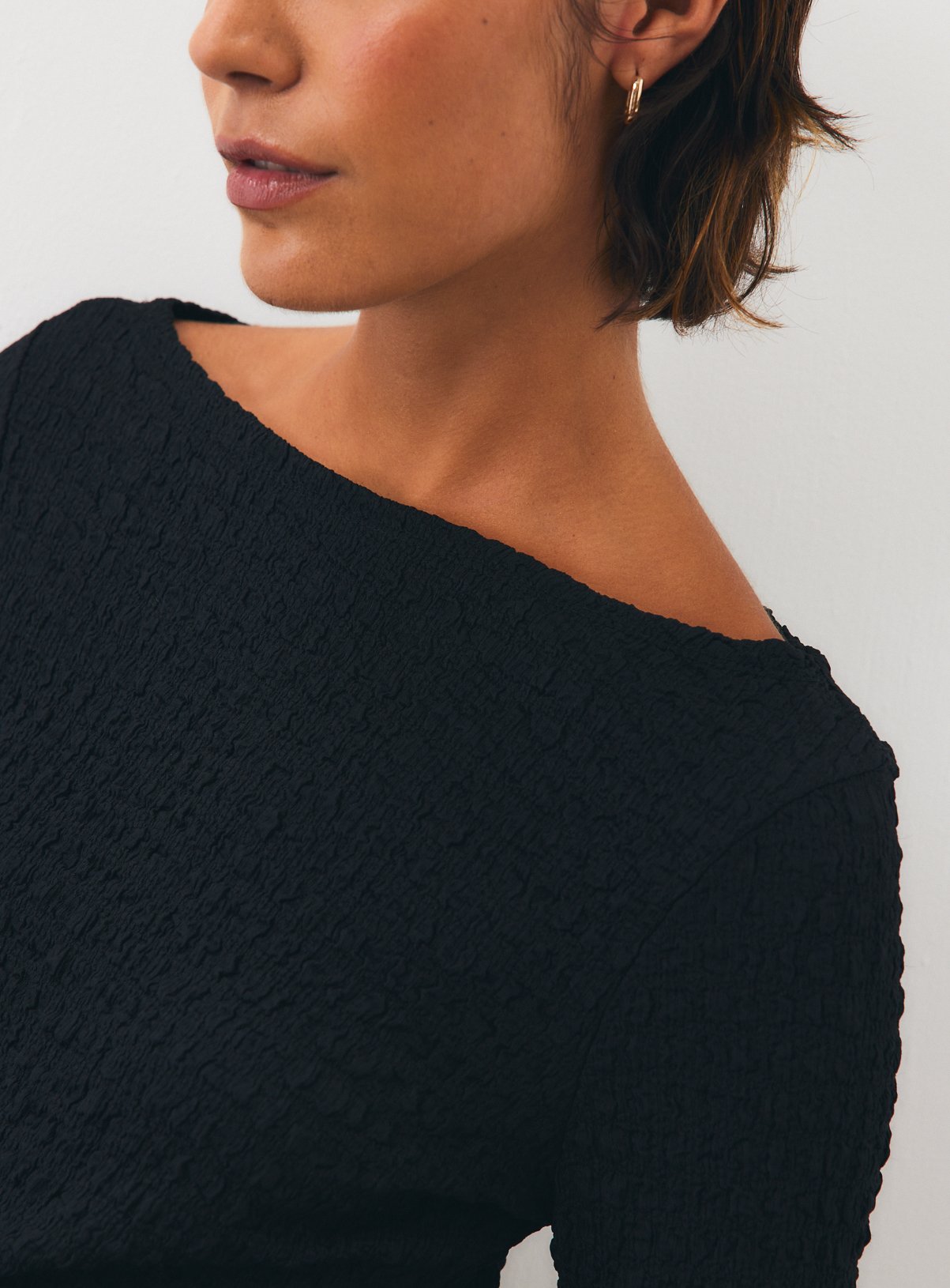 Black Slim Fit Textured Long Sleeve Top XL - Image 2 thumbnail