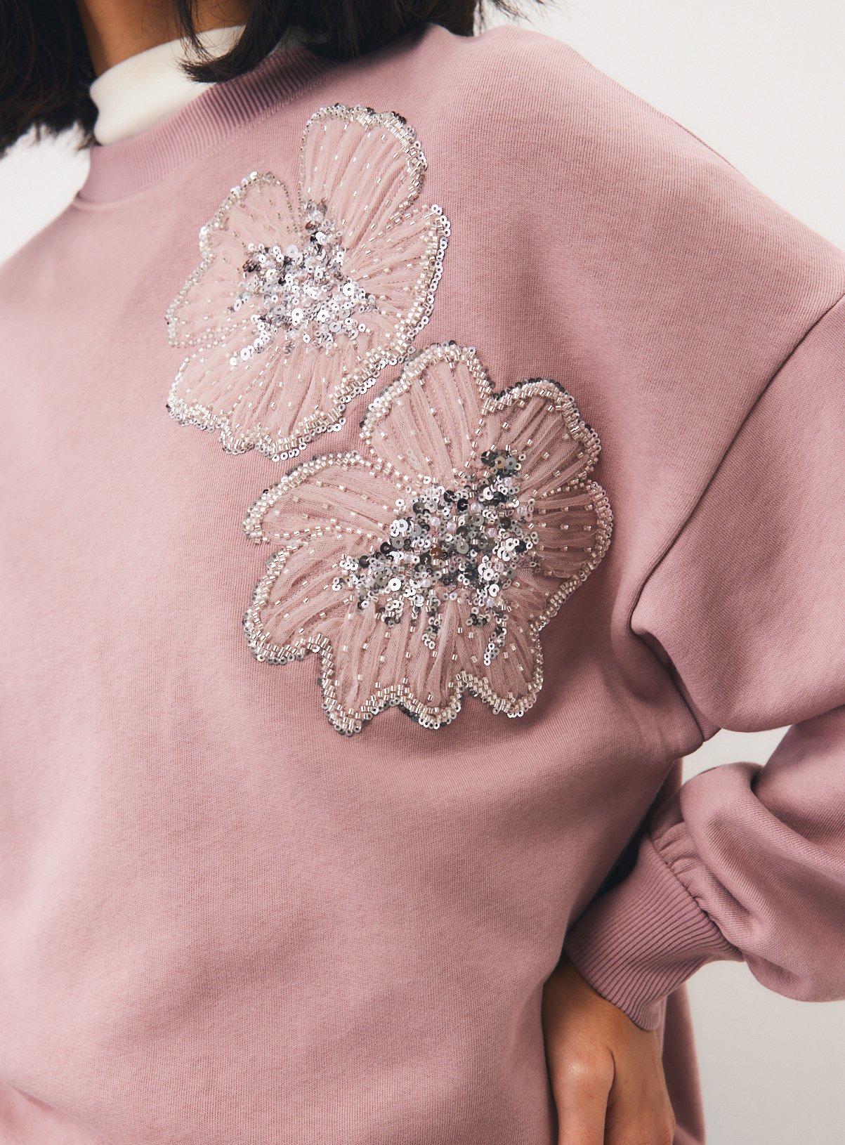 Pale Pink Flower Embellished Crewneck Sweatshirt XL - Image 3 thumbnail