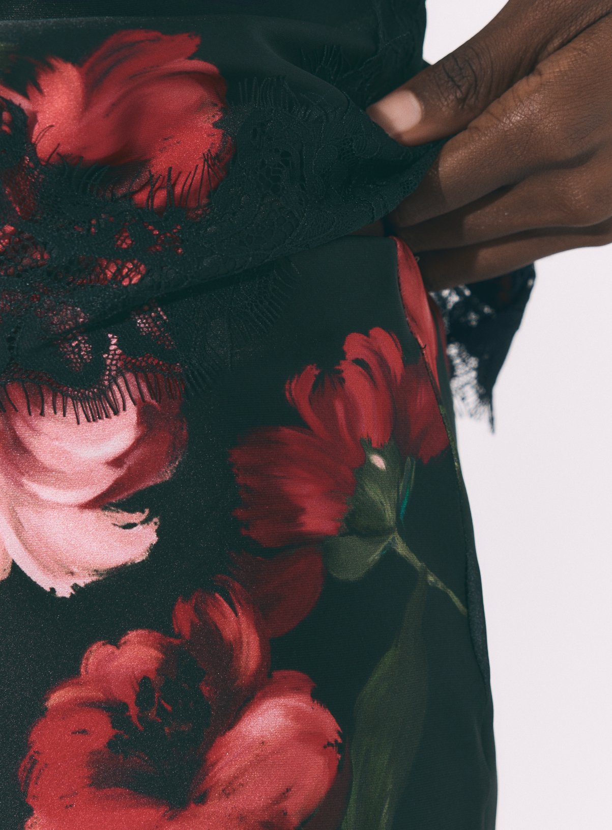 Red Floral Slip Skirt Co-Ord 22 - Image 3 thumbnail