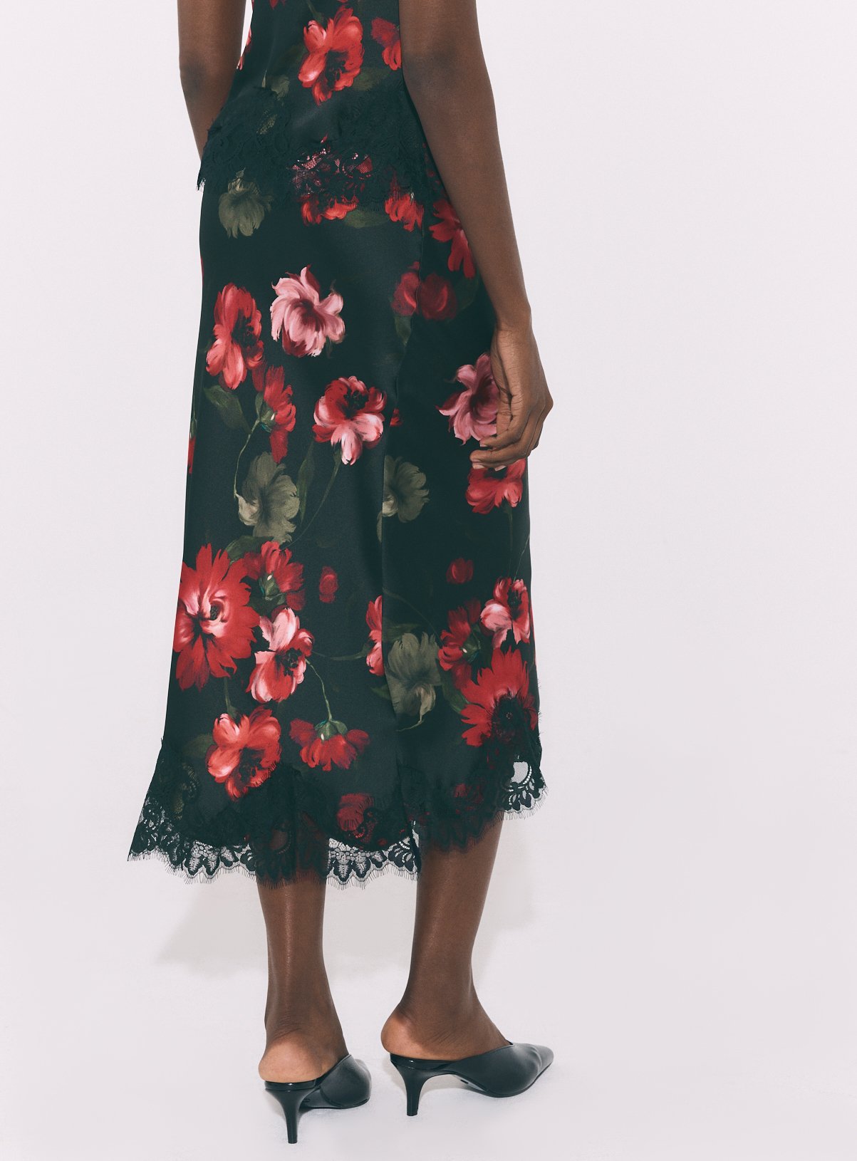 Red Floral Slip Skirt Co-Ord 22 - Image 4 thumbnail