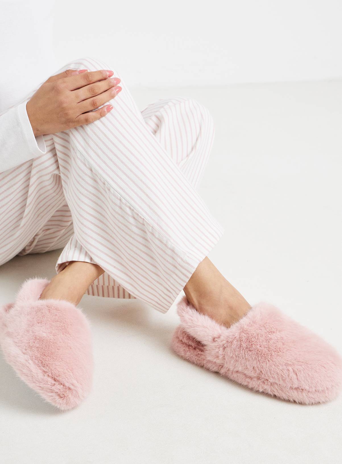SIMPLY BE Fluffy Slingback Slipper Wide Fit 7 - Image 1