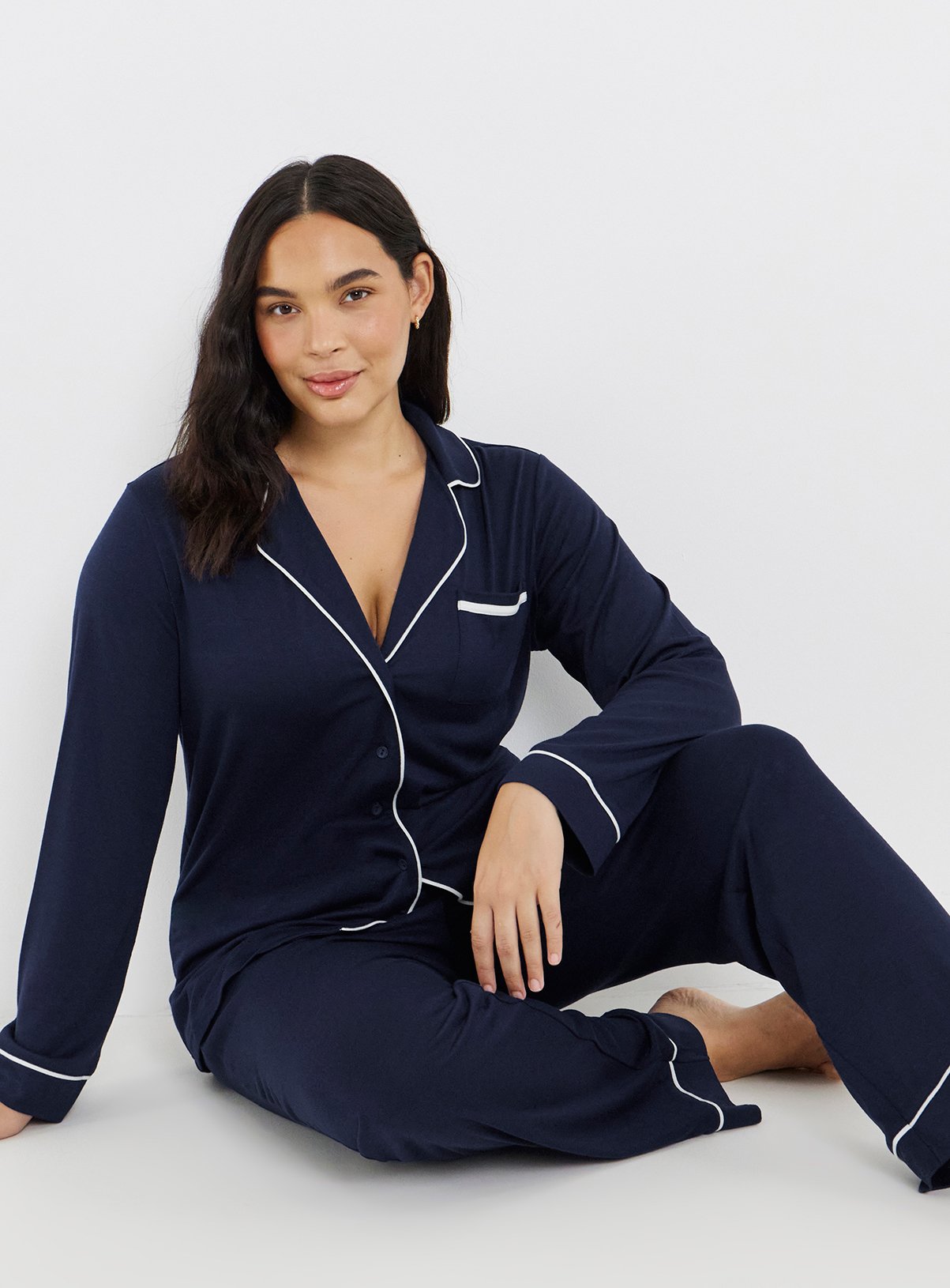 SIMPLY BE Viscose Blend Revere Pyjama Set Navy 32-34 - Image 3 thumbnail