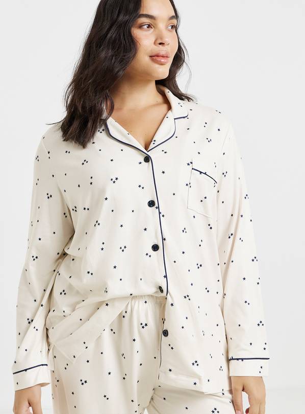 SIMPLY BE Star Soft Knit Button Pyjama Set 24-26