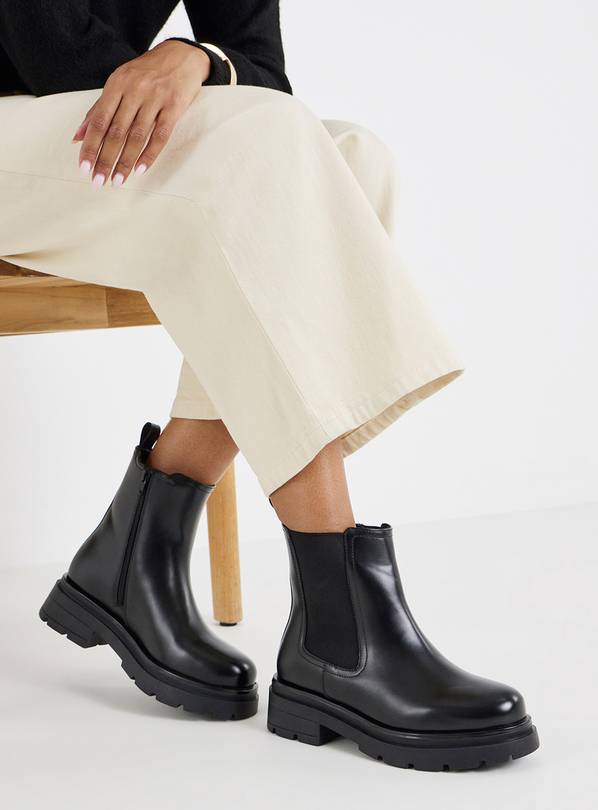 SIMPLY BE Chunky Chelsea Ankle Boot Wide Fit Black 6