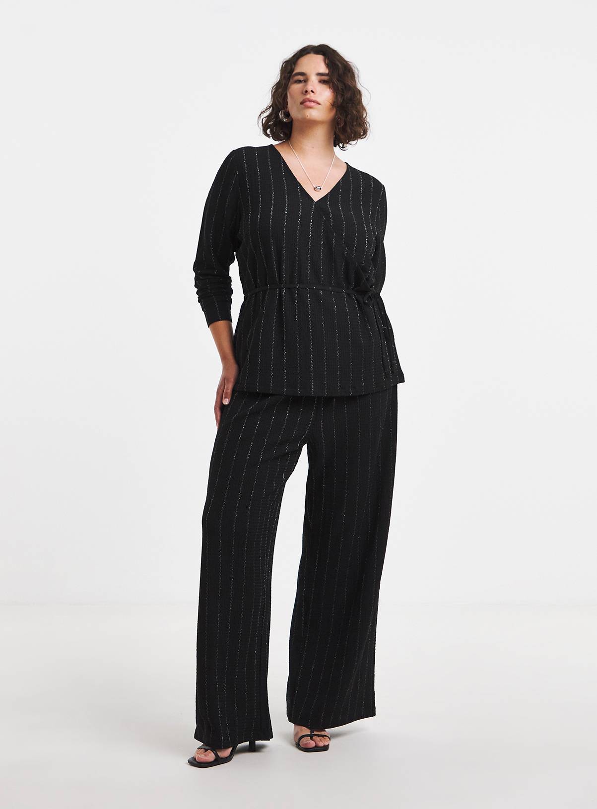 SIMPLY BE Stripe Lurex Bottom 22 - Image 3