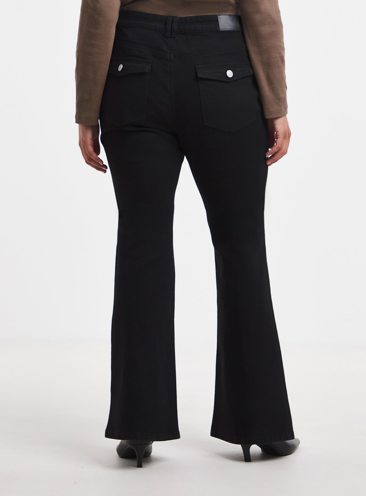 SIMPLY BE Black Flare Jeans 14 - Image 2 thumbnail