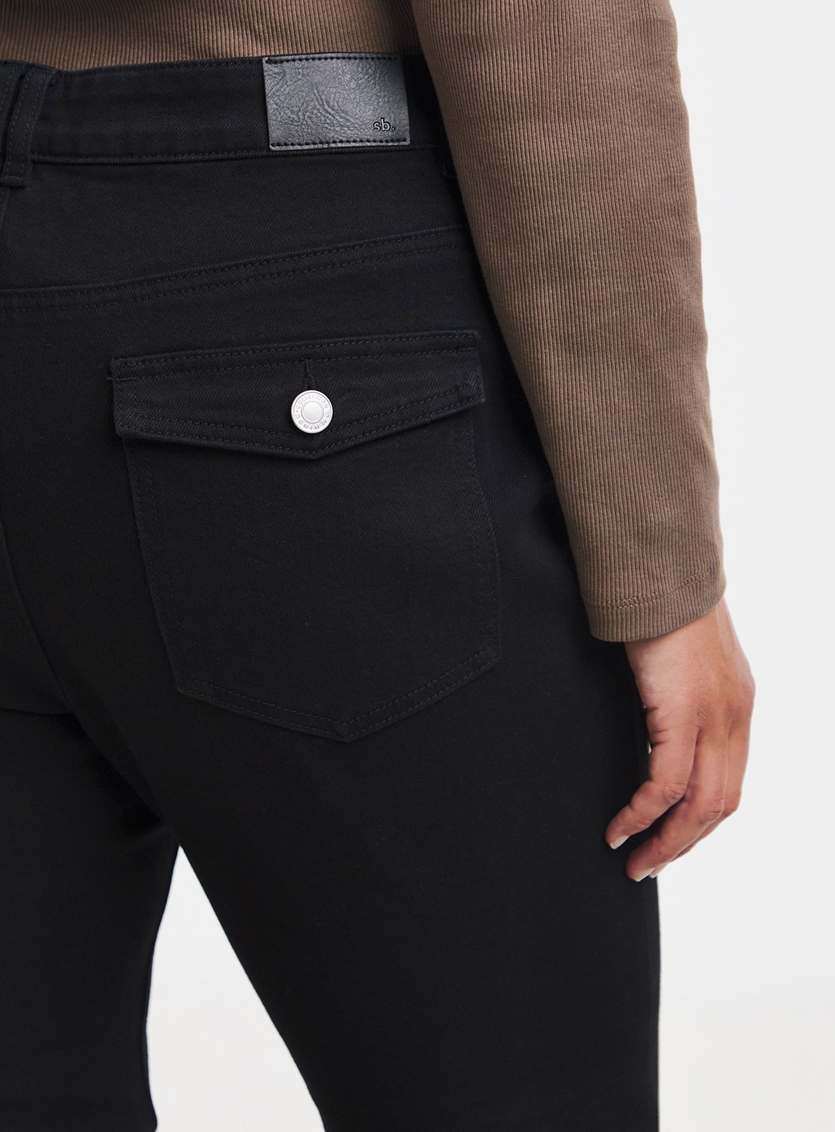 SIMPLY BE Black Flare Jeans 14 - Image 4 thumbnail
