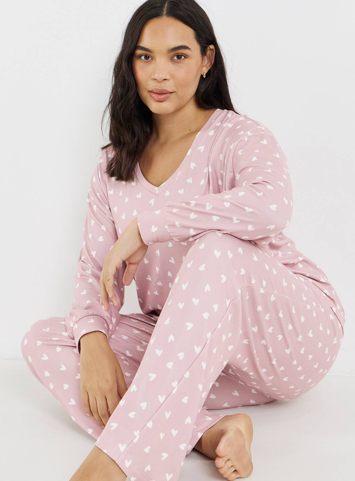 SIMPLY BE Pretty Secrets Heart Soft Lounge Set 20-22 - Image 1
