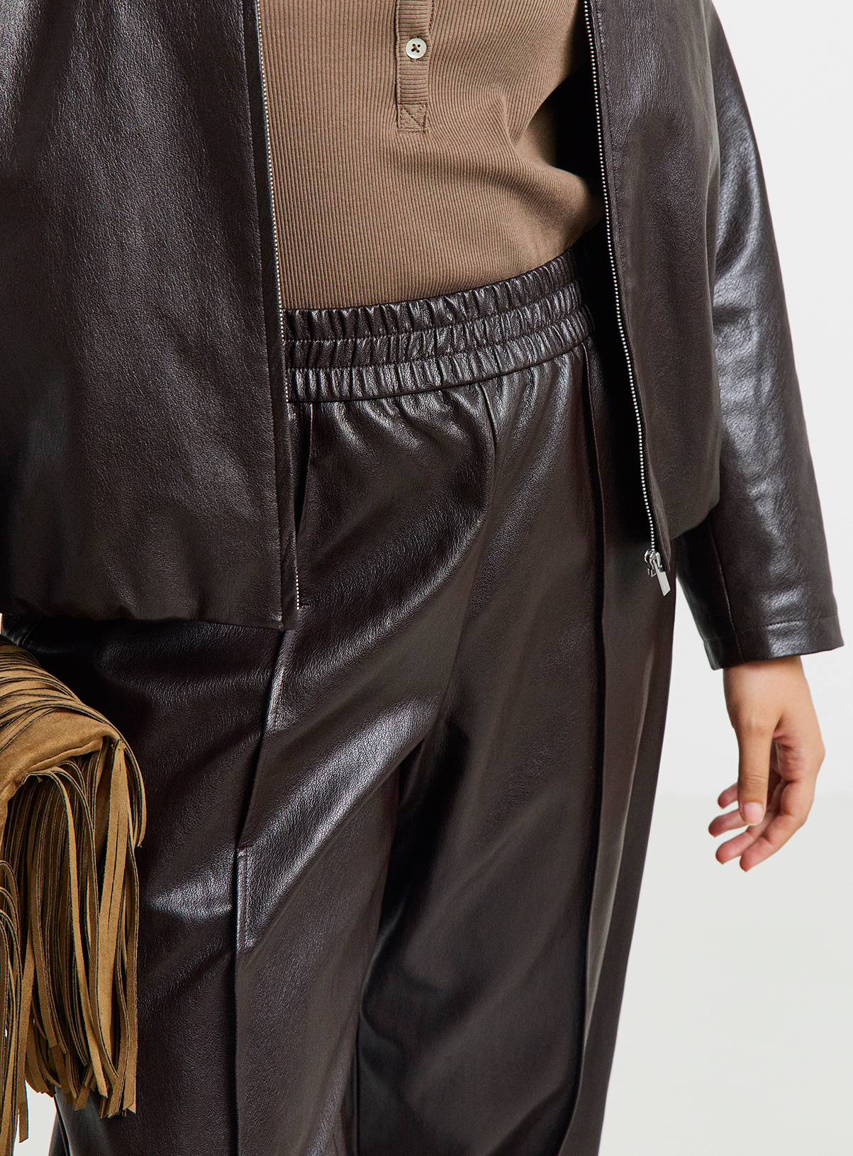 SIMPLY BE Chocolate Balloon PU Trousers 24 - Image 4