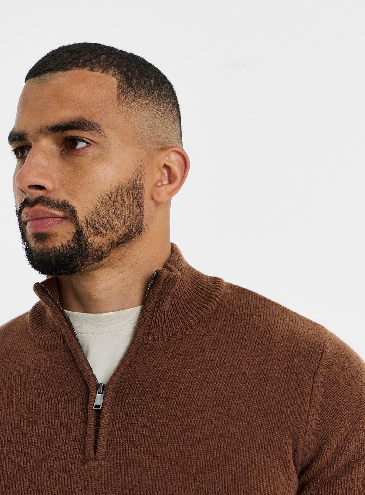 JACAMO Lambswool 1/4 Zip Jumper Brown 2XL - Image 4 thumbnail