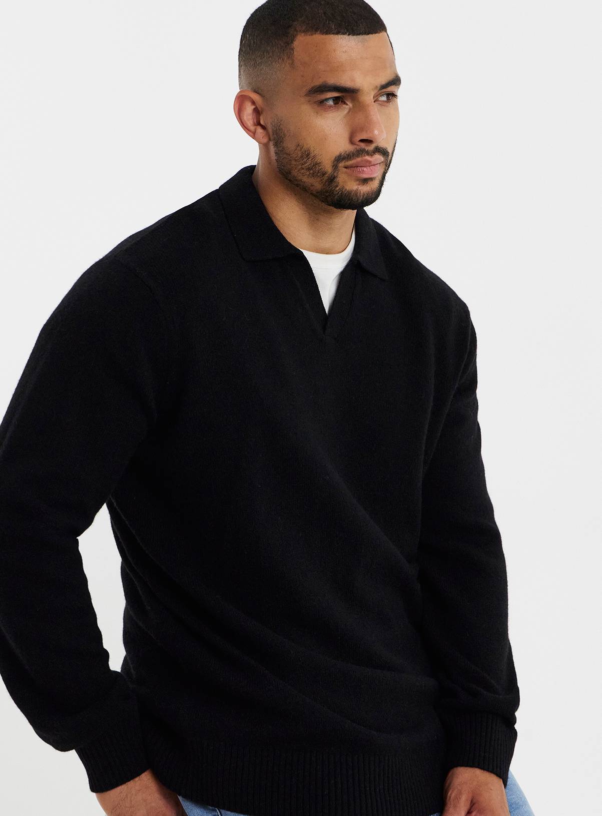 JACAMO Trophy Neck Knitted Polo M - Image 1