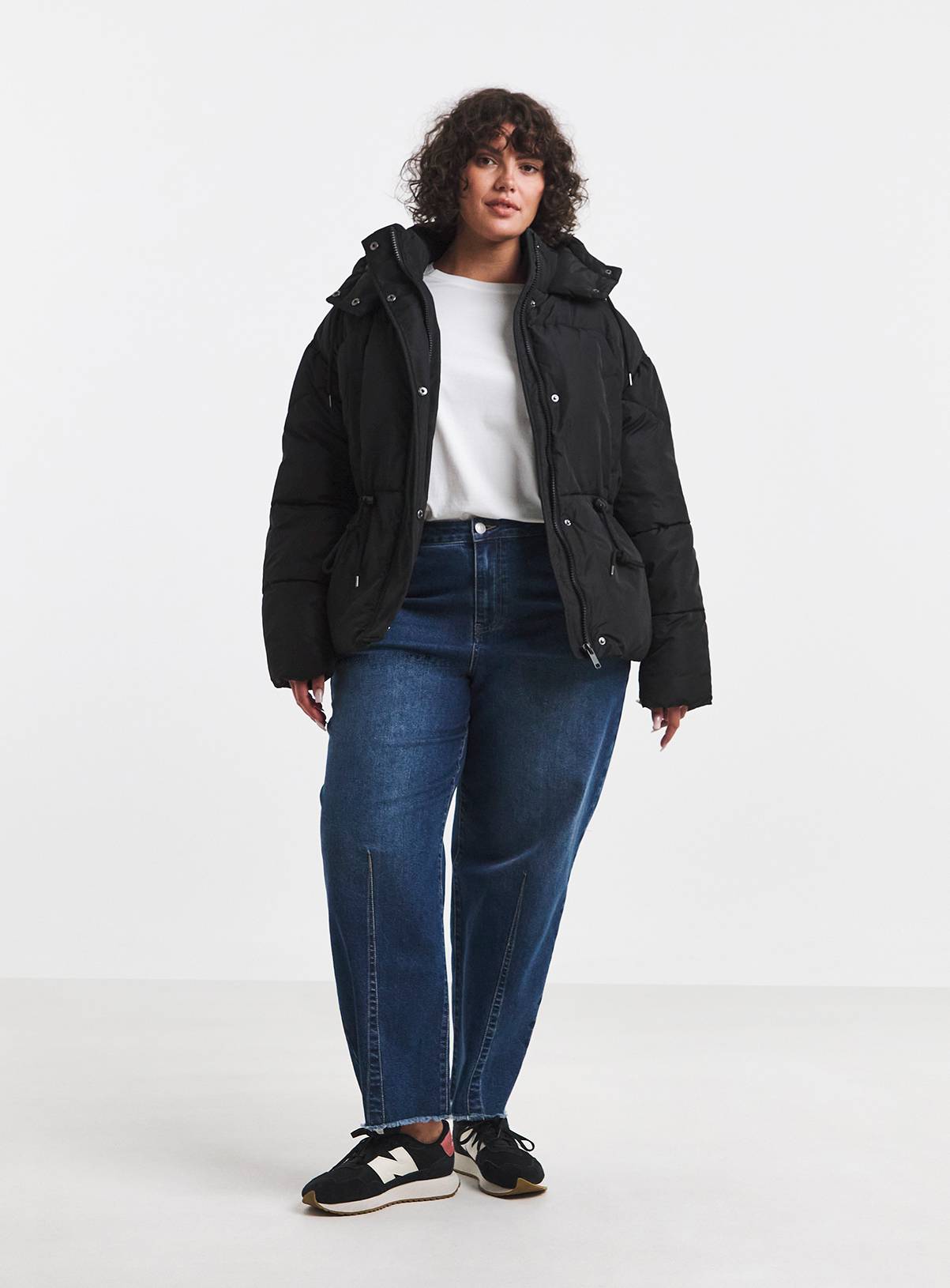 SIMPLY BE Short Padded Coat 18 - Image 3
