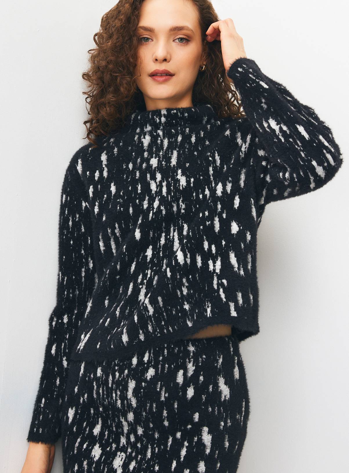 Animal Eyelash Jumper Co-ord XS - Image 1