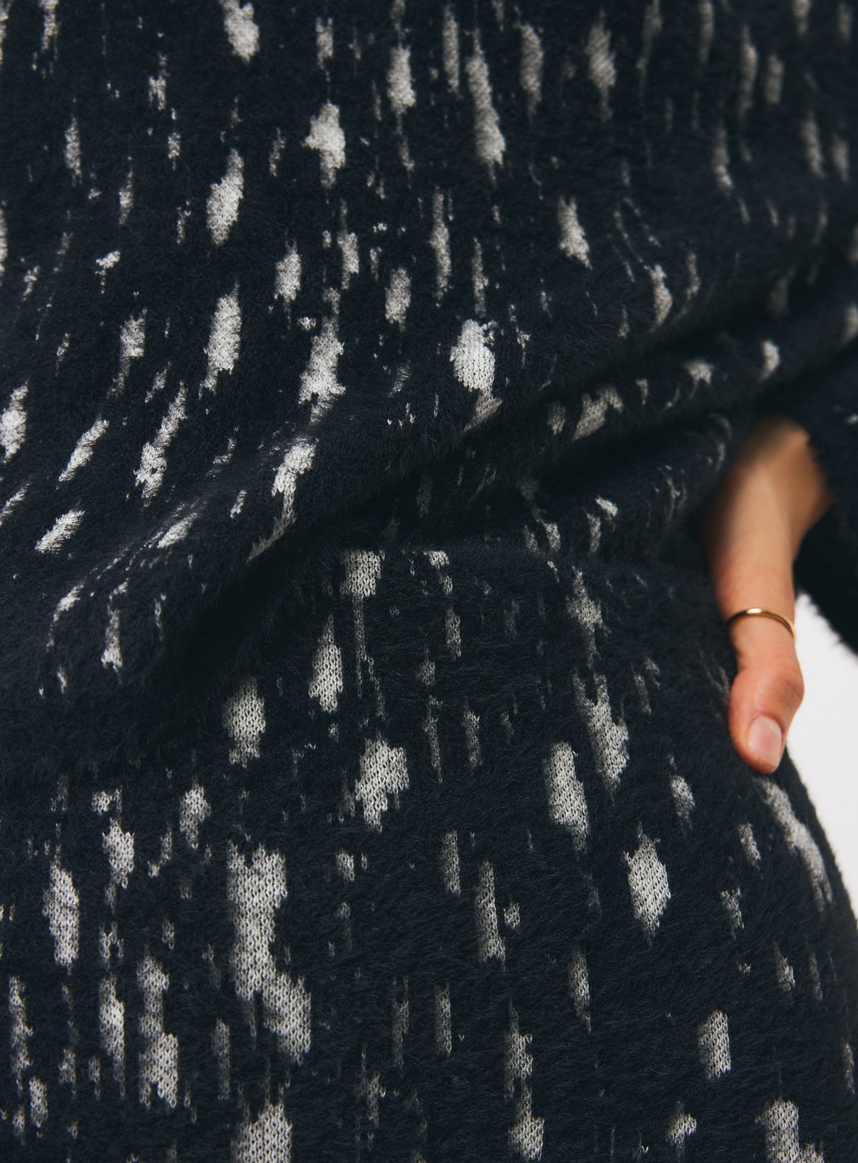 Animal Eyelash Jumper Co-ord XS - Image 3 thumbnail