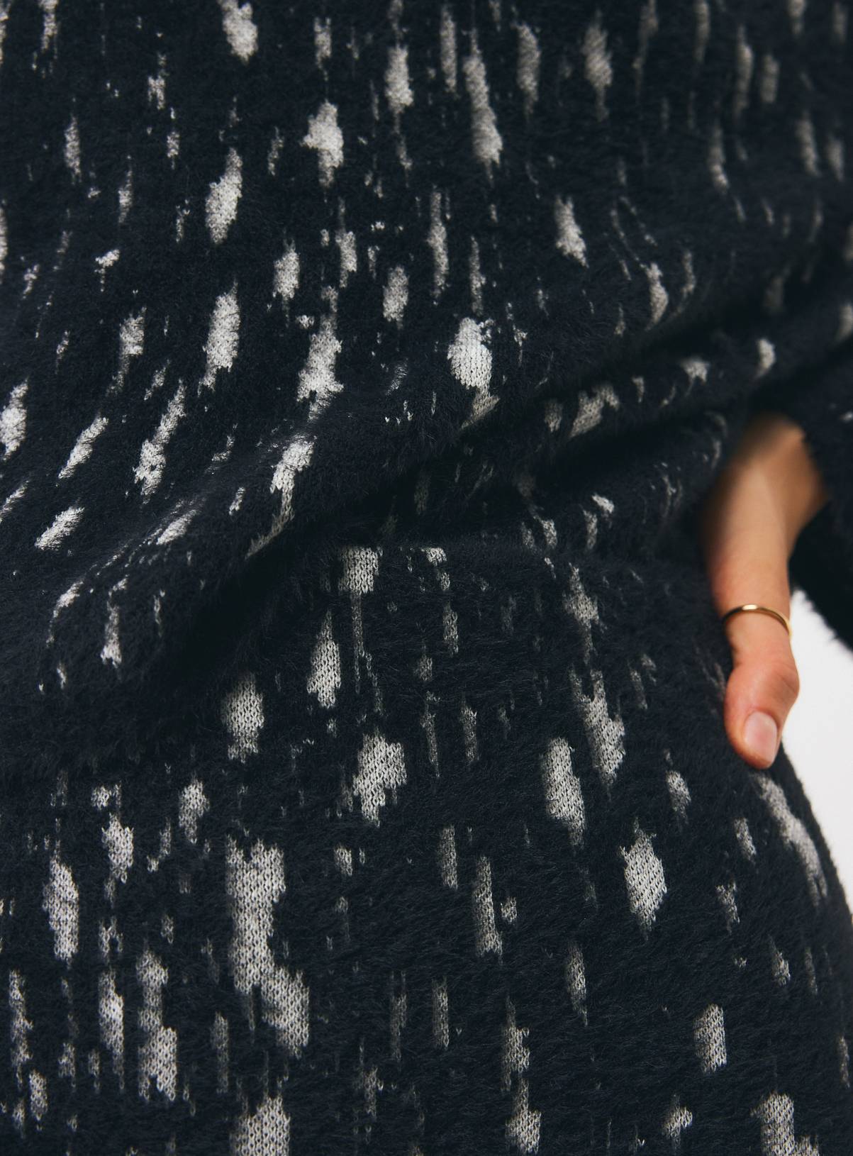Animal Eyelash Jumper Co-ord XS - Image 3