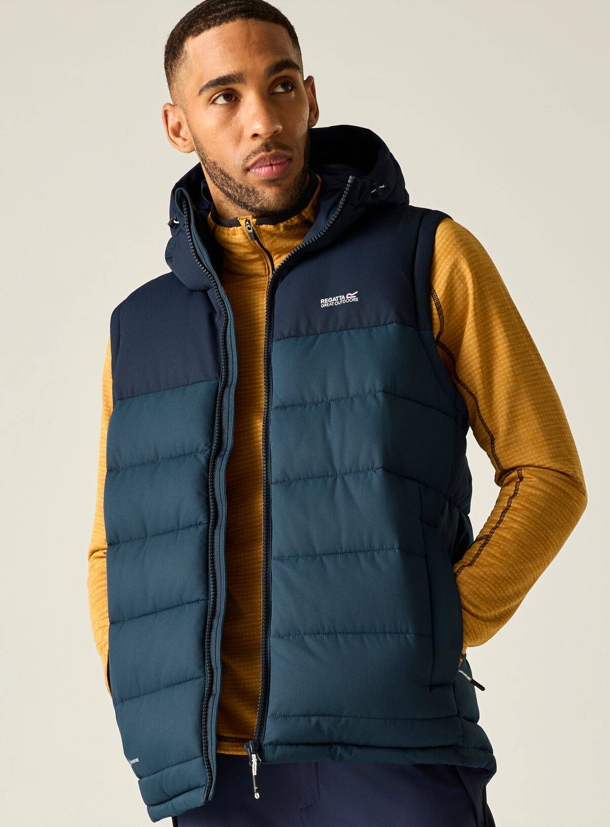REGATTA Aldthorn Water Repellent Body Warmer Blue M - Image 1