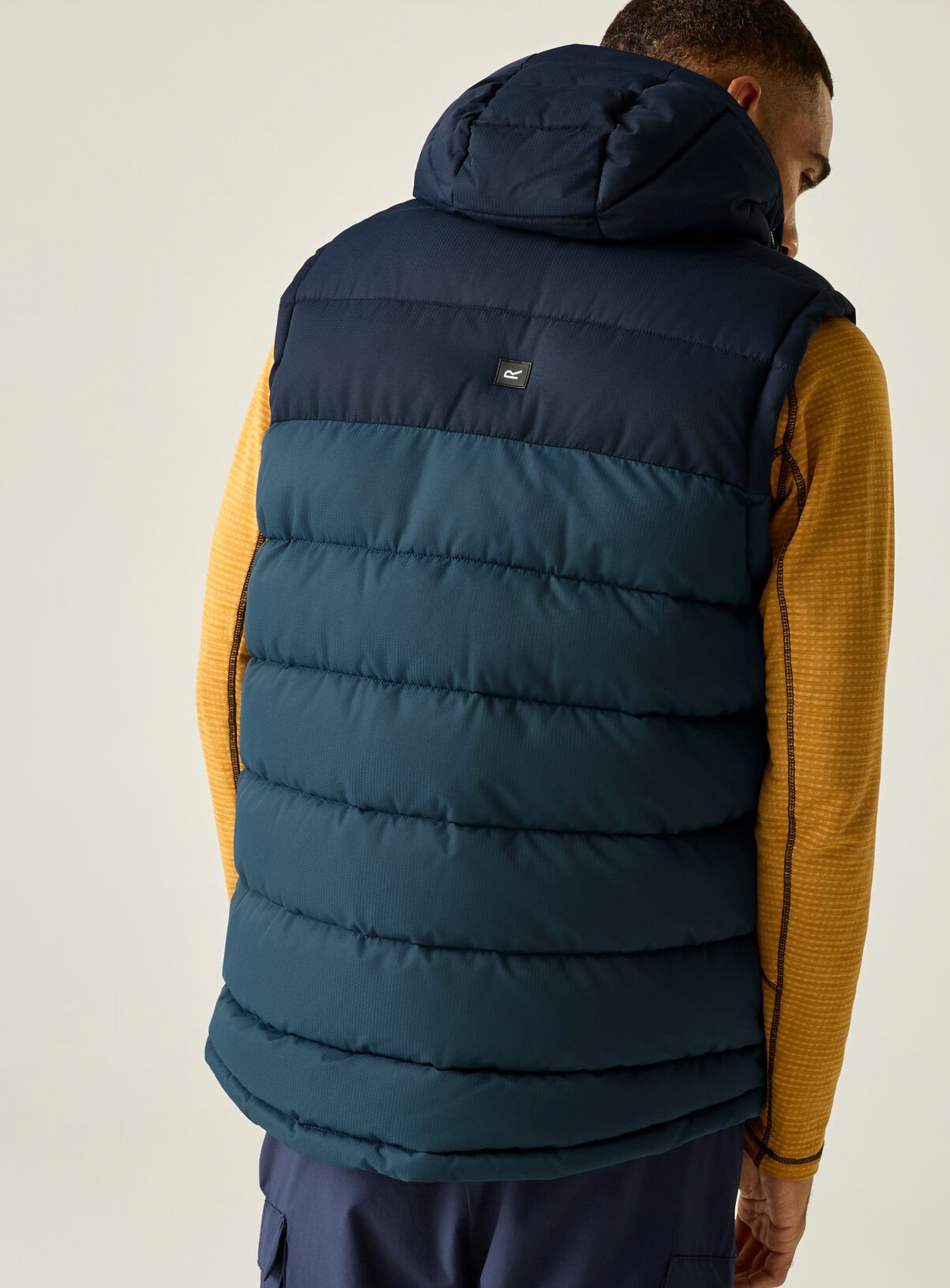 REGATTA Aldthorn Water Repellent Body Warmer Blue M - Image 3 thumbnail