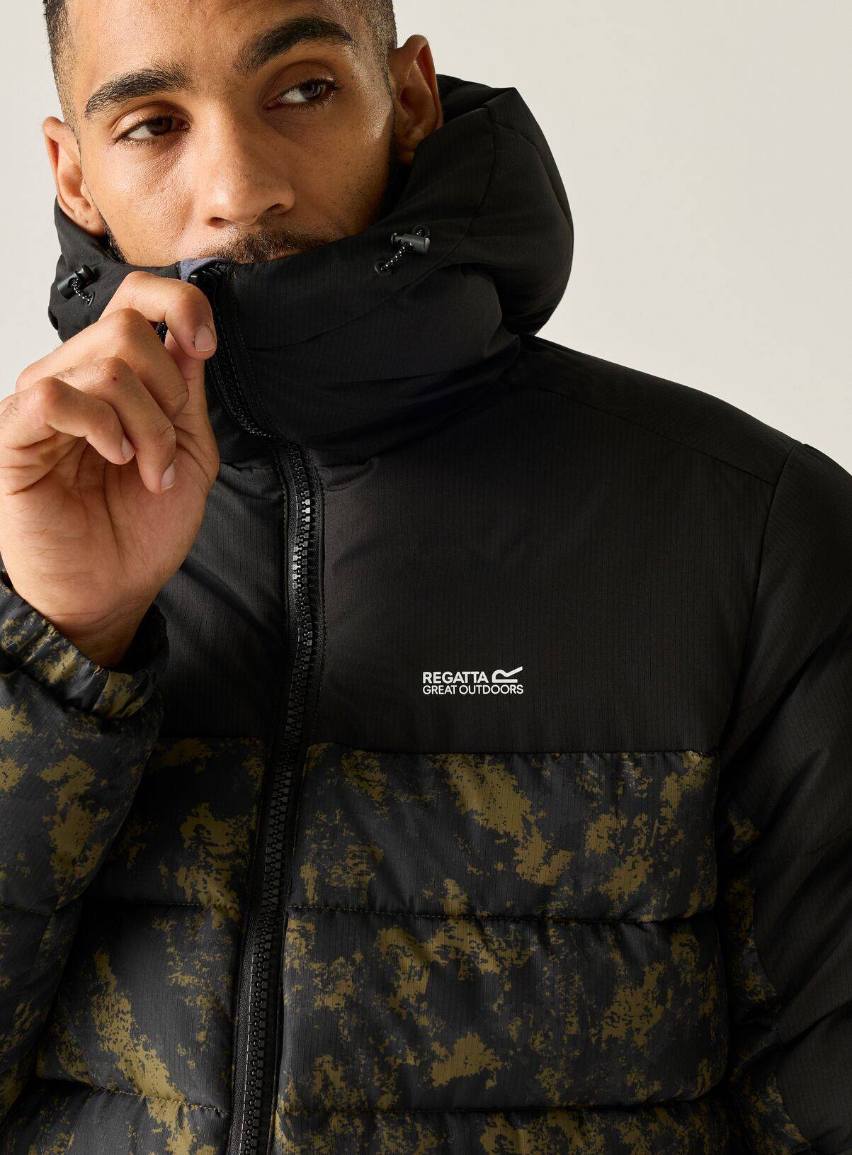 REGATTA Aldthorn Water Repellent Jacket Green Camo S - Image 4
