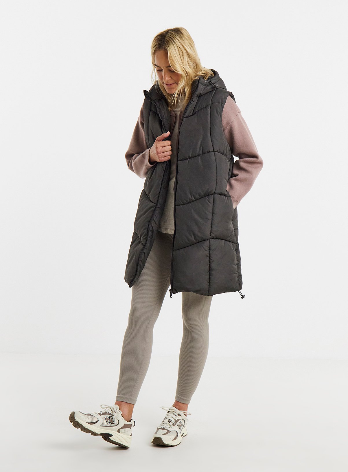JD WILLIAMS Longline Padded Gilet 16 - Image 3 thumbnail