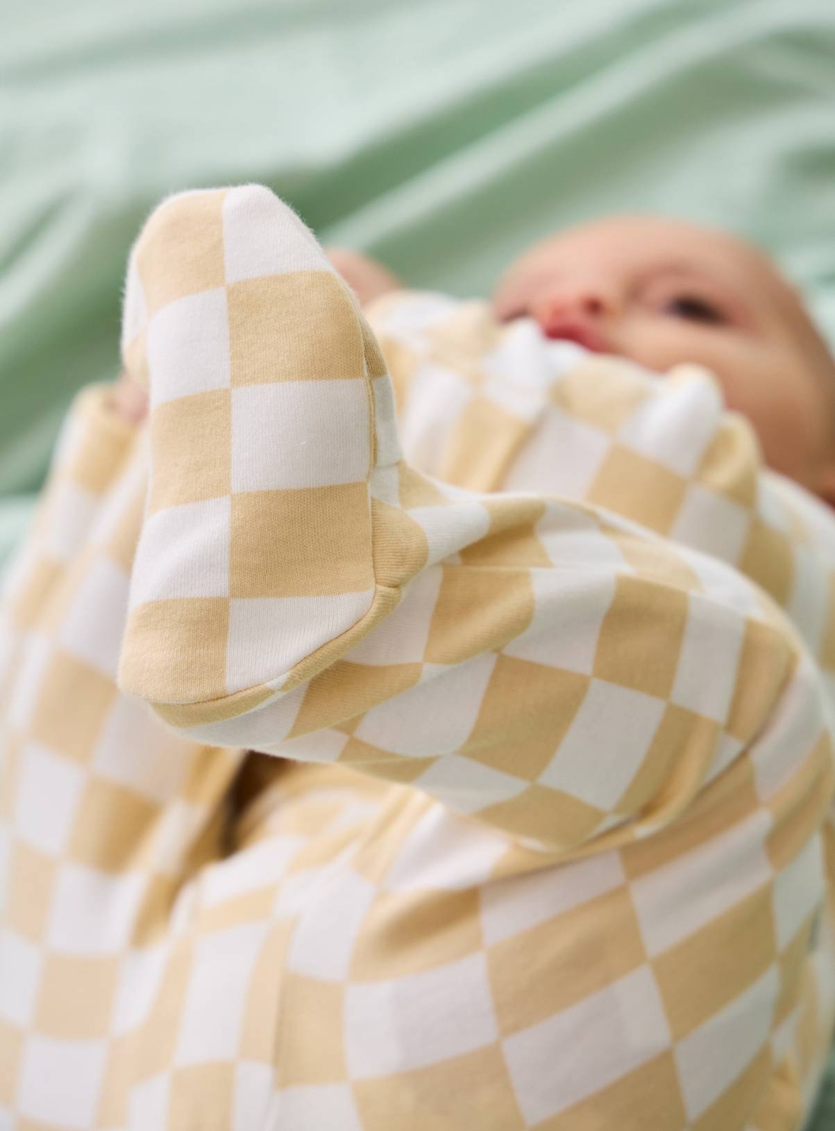 JOJO MAMAN BÉBÉ Croissant Applique Zip Sleepsuit Natural Newborn - Image 4