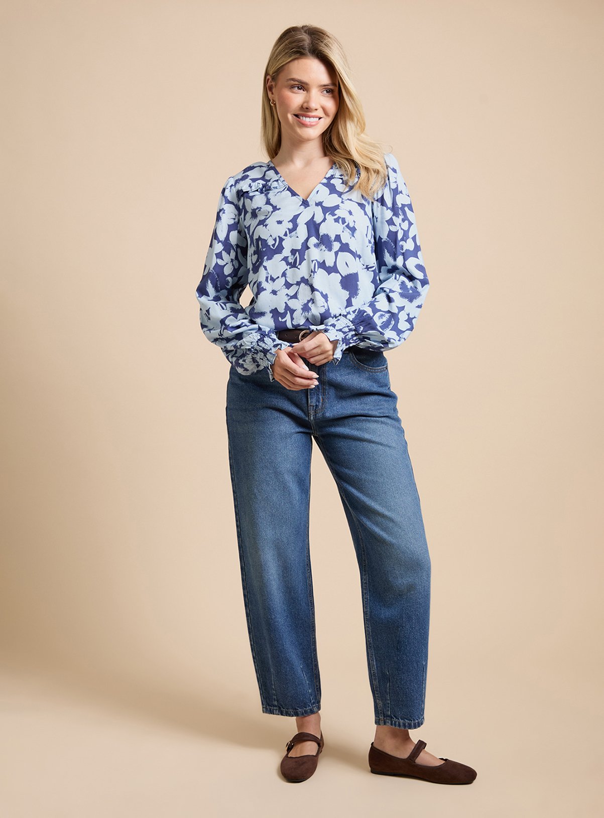 DOROTHY PERKINS Blue Floral Frill Shoulder Shirred Cuff Top 18 - Image 2 thumbnail