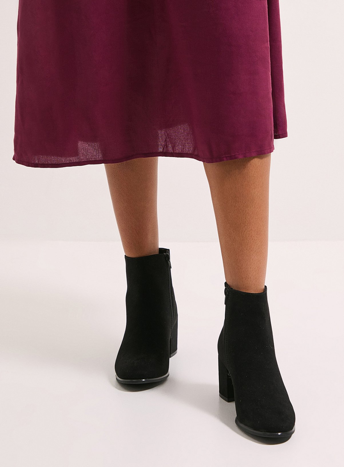 DOROTHY PERKINS Morgan Round Toe Block Heel Faux Suede Ankle Boots Black 8 - Image 2 thumbnail
