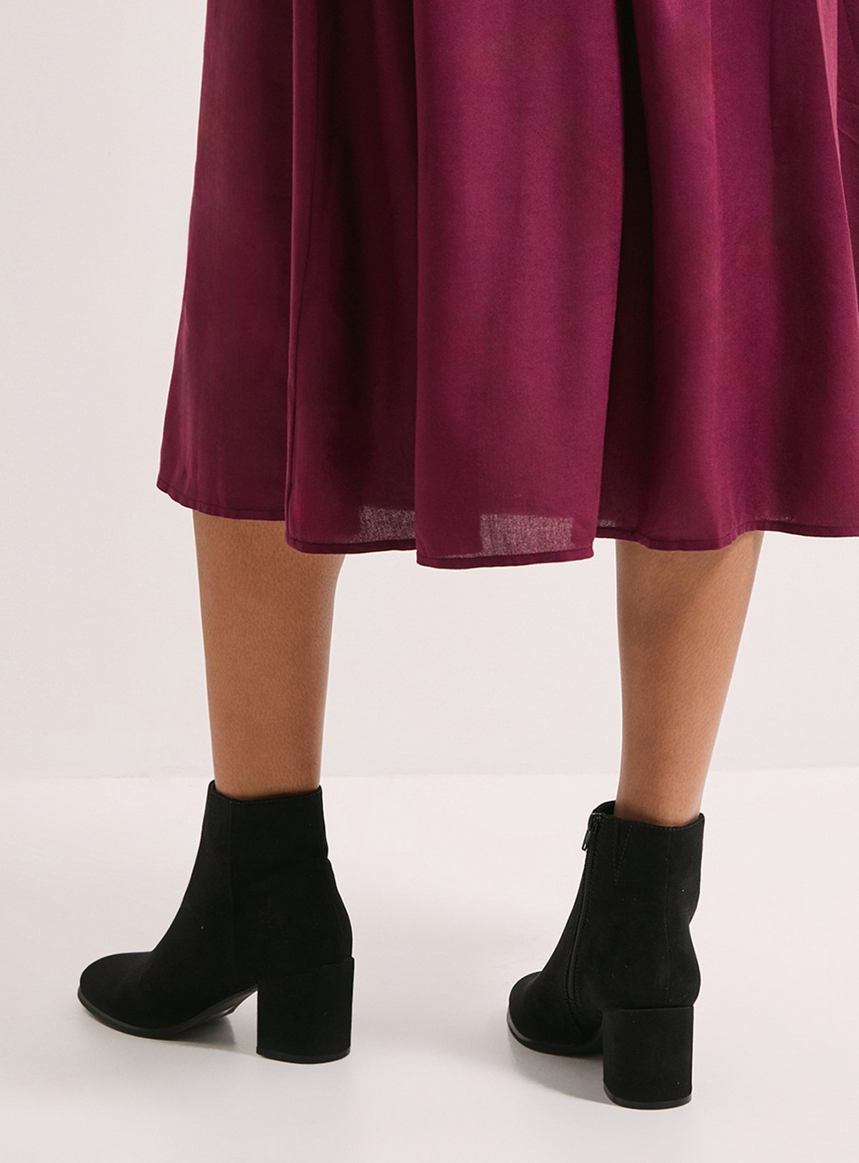 DOROTHY PERKINS Morgan Round Toe Block Heel Faux Suede Ankle Boots Black 8 - Image 3 thumbnail