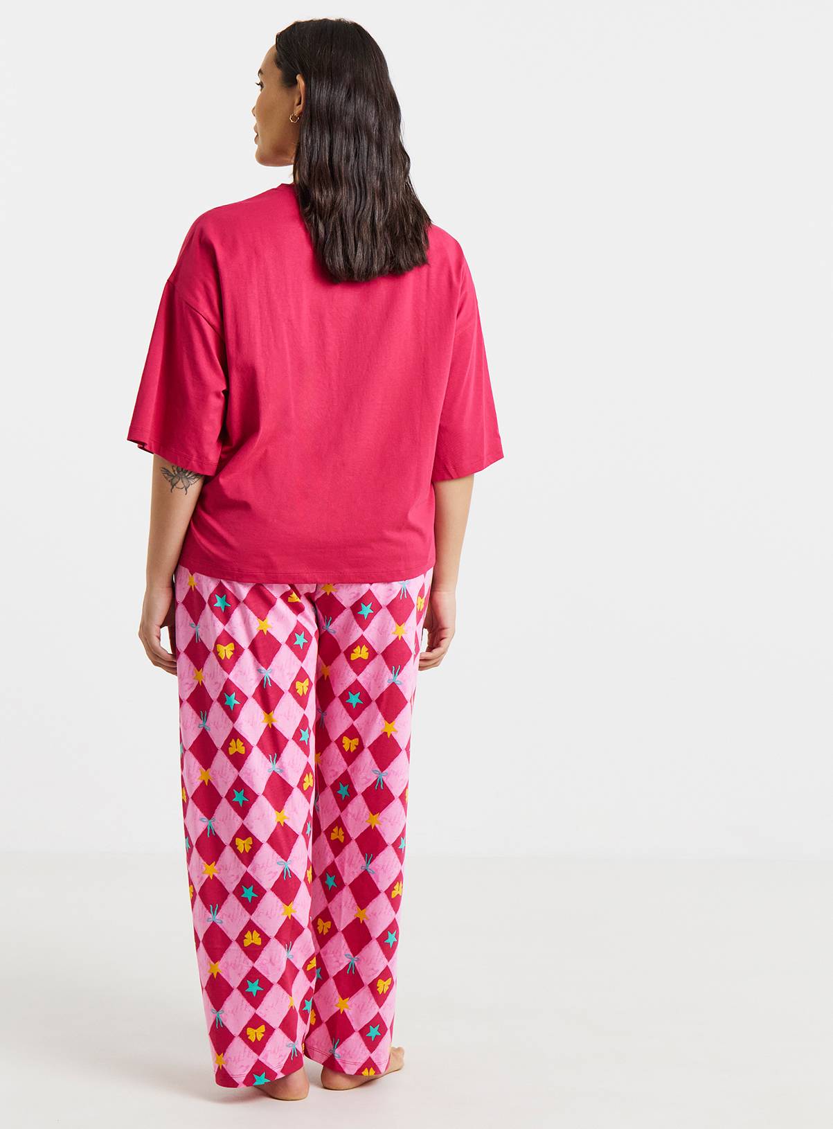 SIMPLY BE Santa Graphic Pyjama Set 24-26 - Image 2