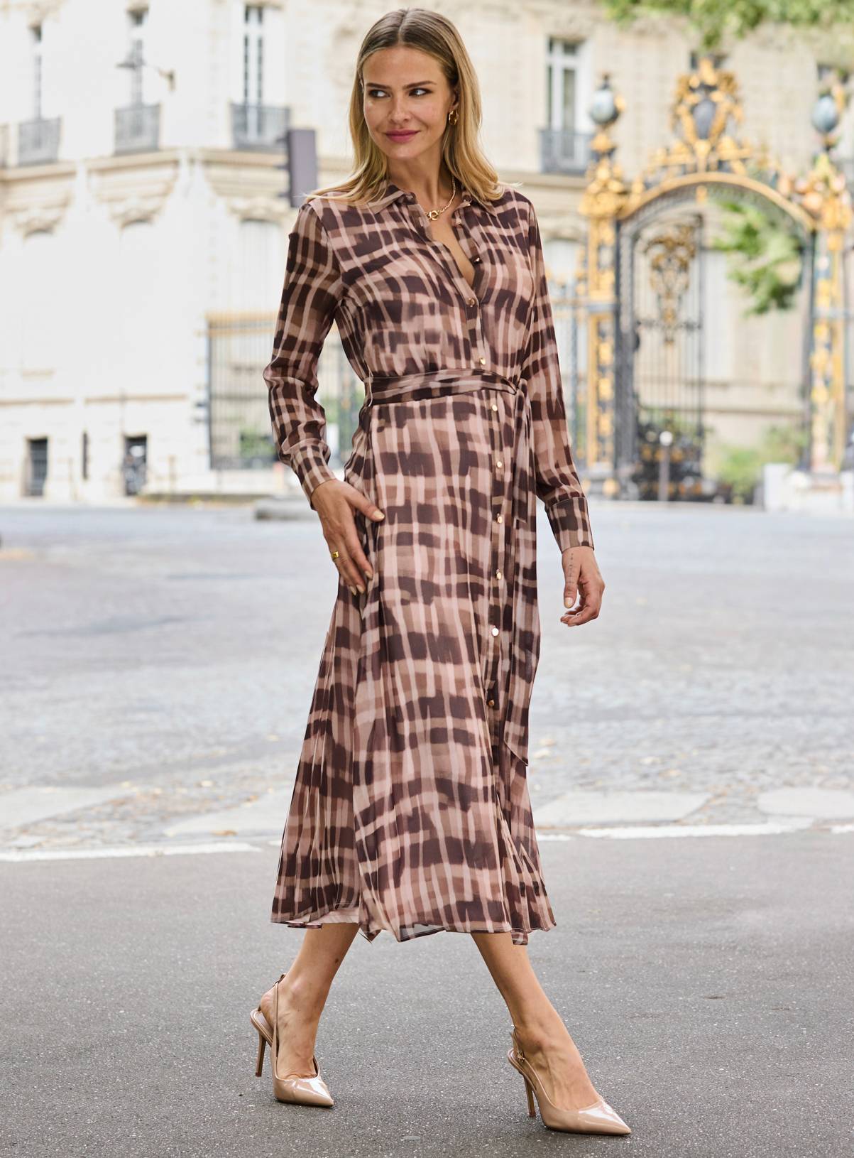 SOSANDAR Brown Abstract Check Print Shirt Dress 18 - Image 2