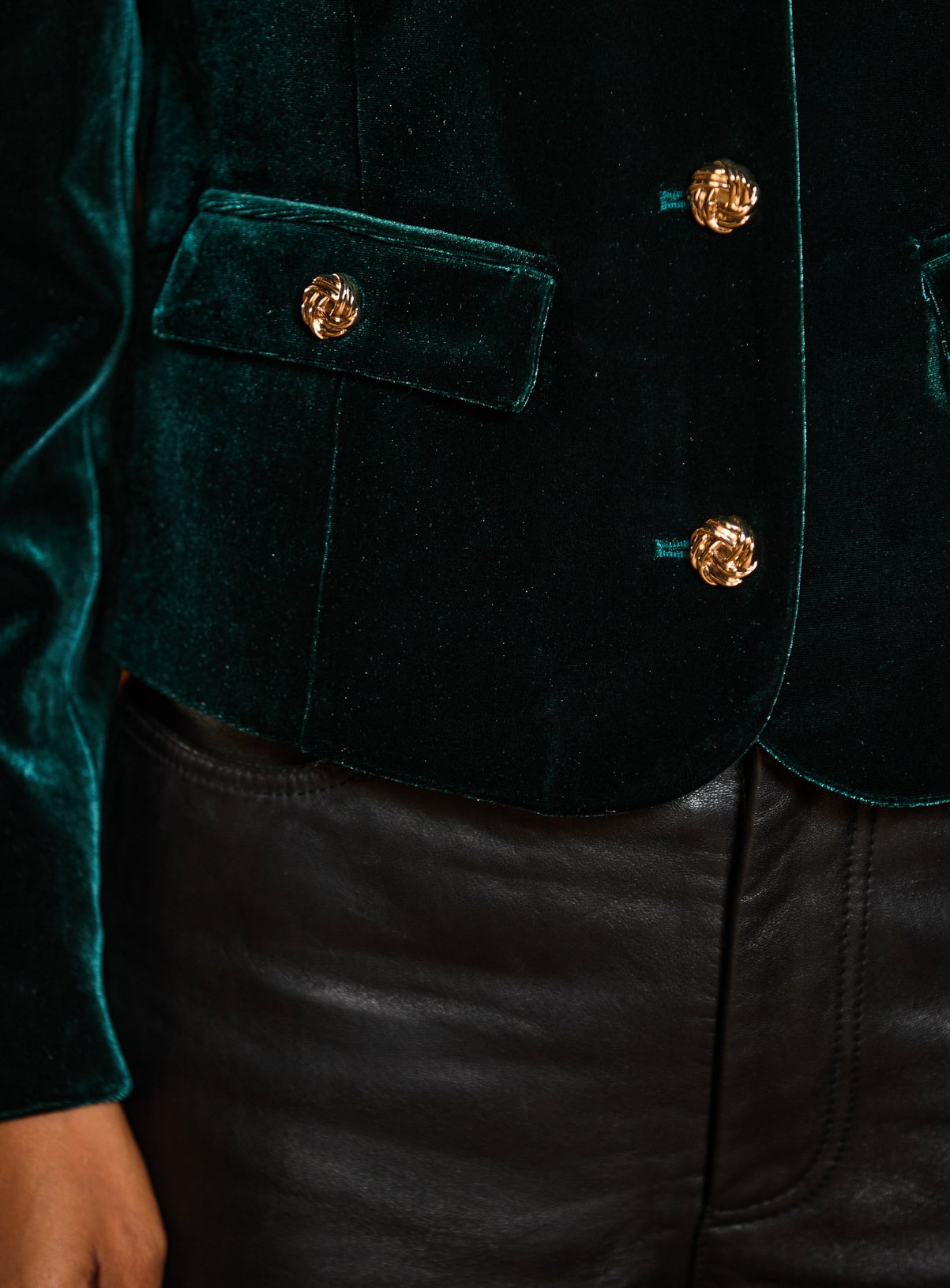 SOSANDAR Emerald Green Velvet Collarless Jacket 18 - Image 5 thumbnail