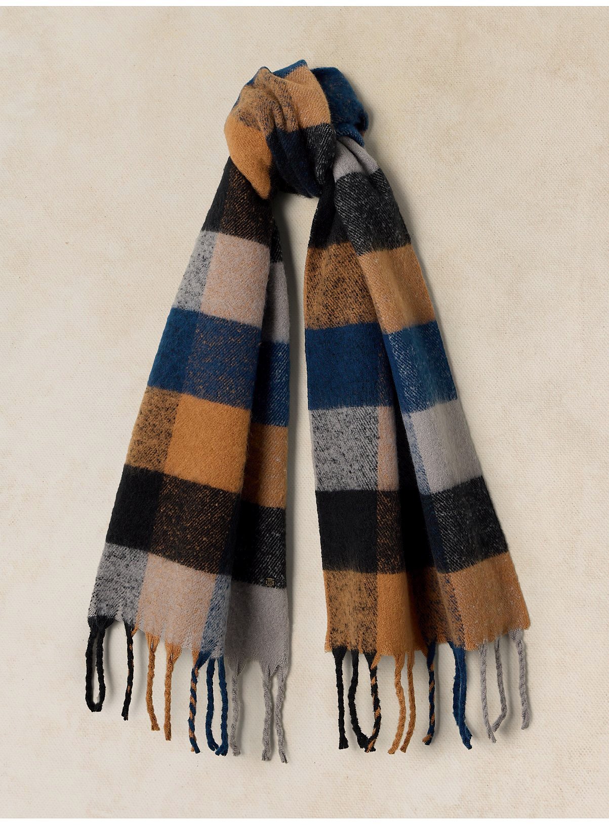 WHITE STUFF Samuel Brushed Check Scarf One Size - Image 1 thumbnail