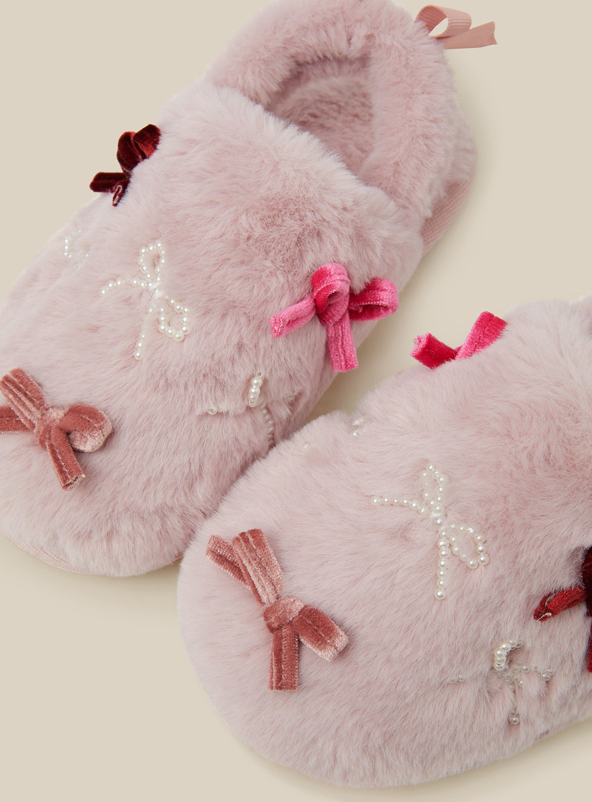 MONSOON Bow Fluffy Slippers 11-12 years - Image 3 thumbnail
