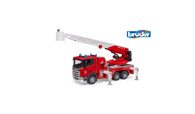 Bruder 1:16 Light and Sound Scania Super 560R Fire Engine with Waterpump - Red