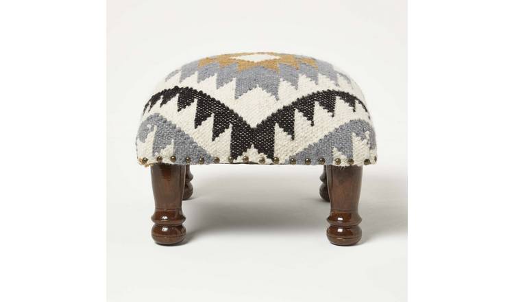 Homescapes Agra Handwoven Kilim Footstool – 40 x 40 cm