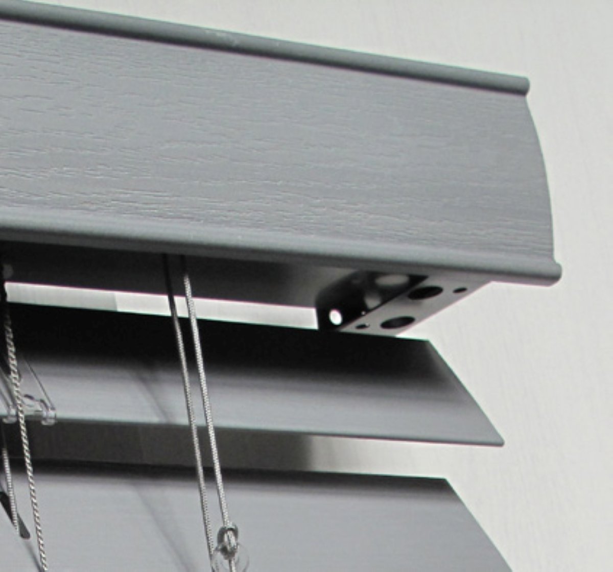 New Edge Blinds Grey Grained Faux Wood String Venetian Blind - 160cm x 150cm - Image 5