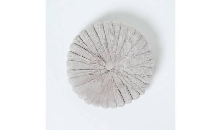 Homescapes Round Button Cushion – Grey