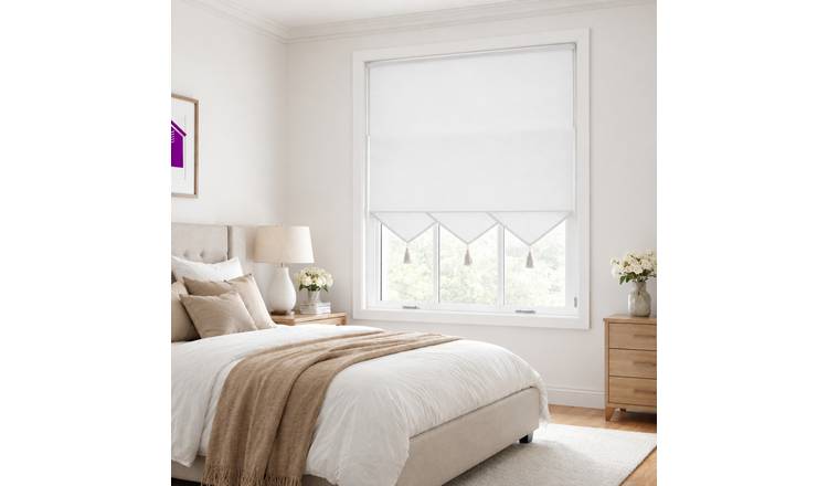 Furnished White Daylight Roller Blind Triangle Edge - 235 x 165cm