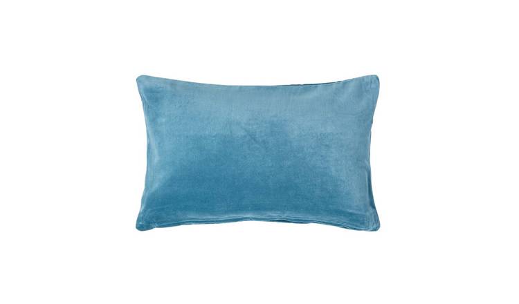 Homescapes Blue Cotton Velvet Rectangular Cushion Cover - 30 x 50 cm