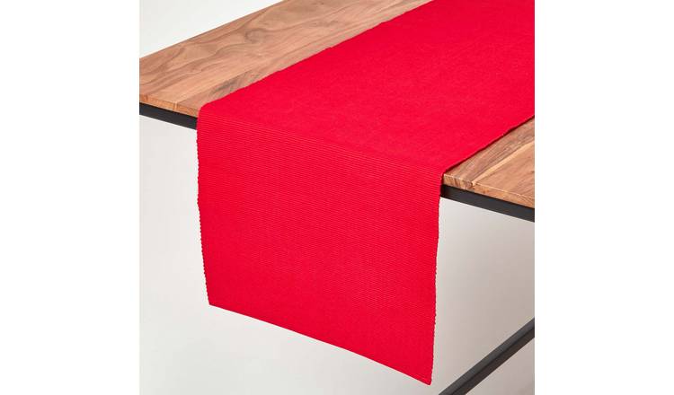 Homescapes Cotton Plain Table Runner - 44 x 178 cm - Red