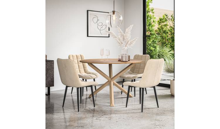 Furniture Online Malvern Nova Oak Table Dining Table & 4 Beige Chairs