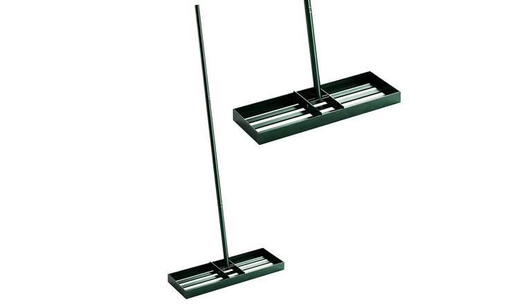 Outsunny Garden Lawn Leveller Rake - 76 cm