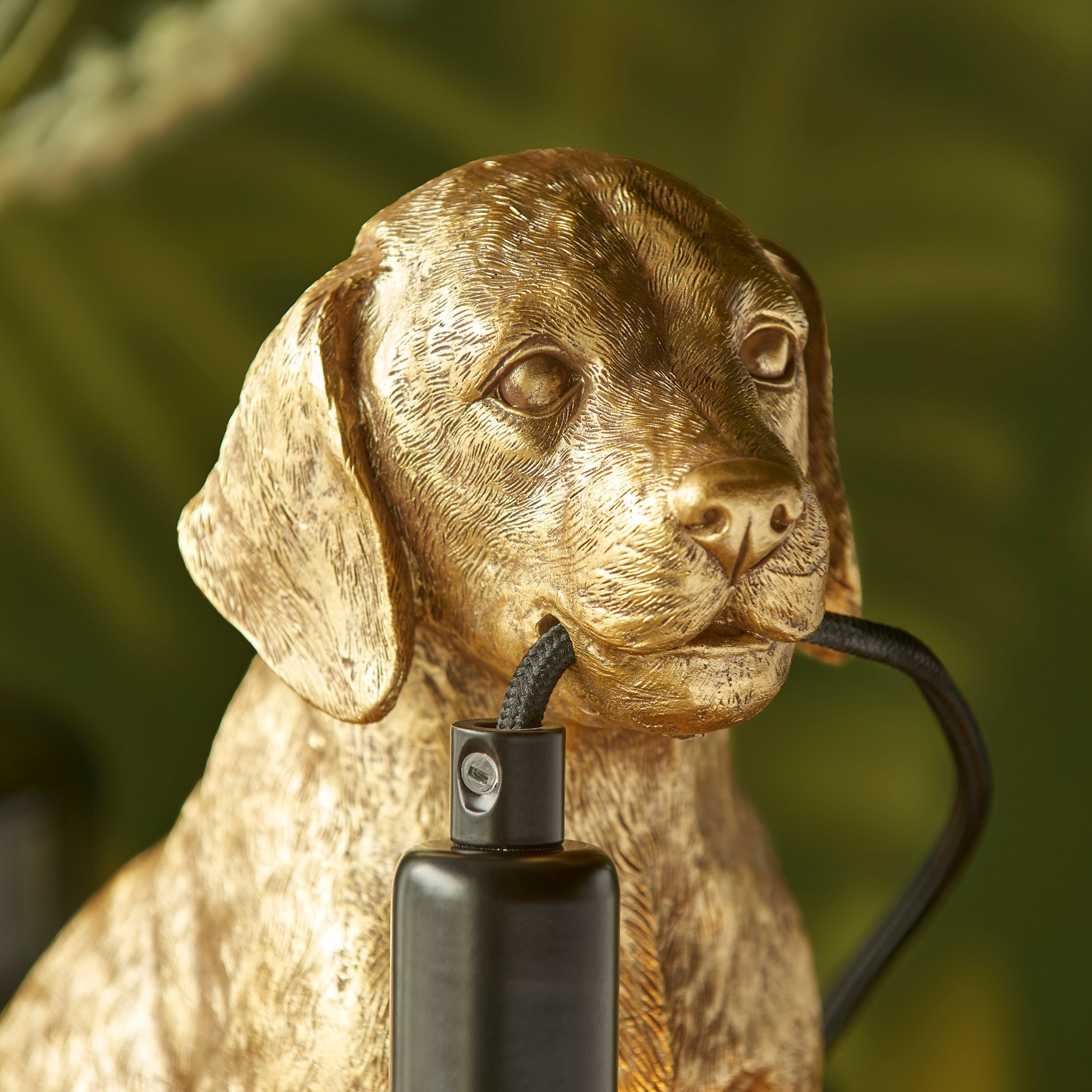 Loops Direct Pack of 2 Resin Table Lamp - Vintage Gold Labrador Puppy - Image 4