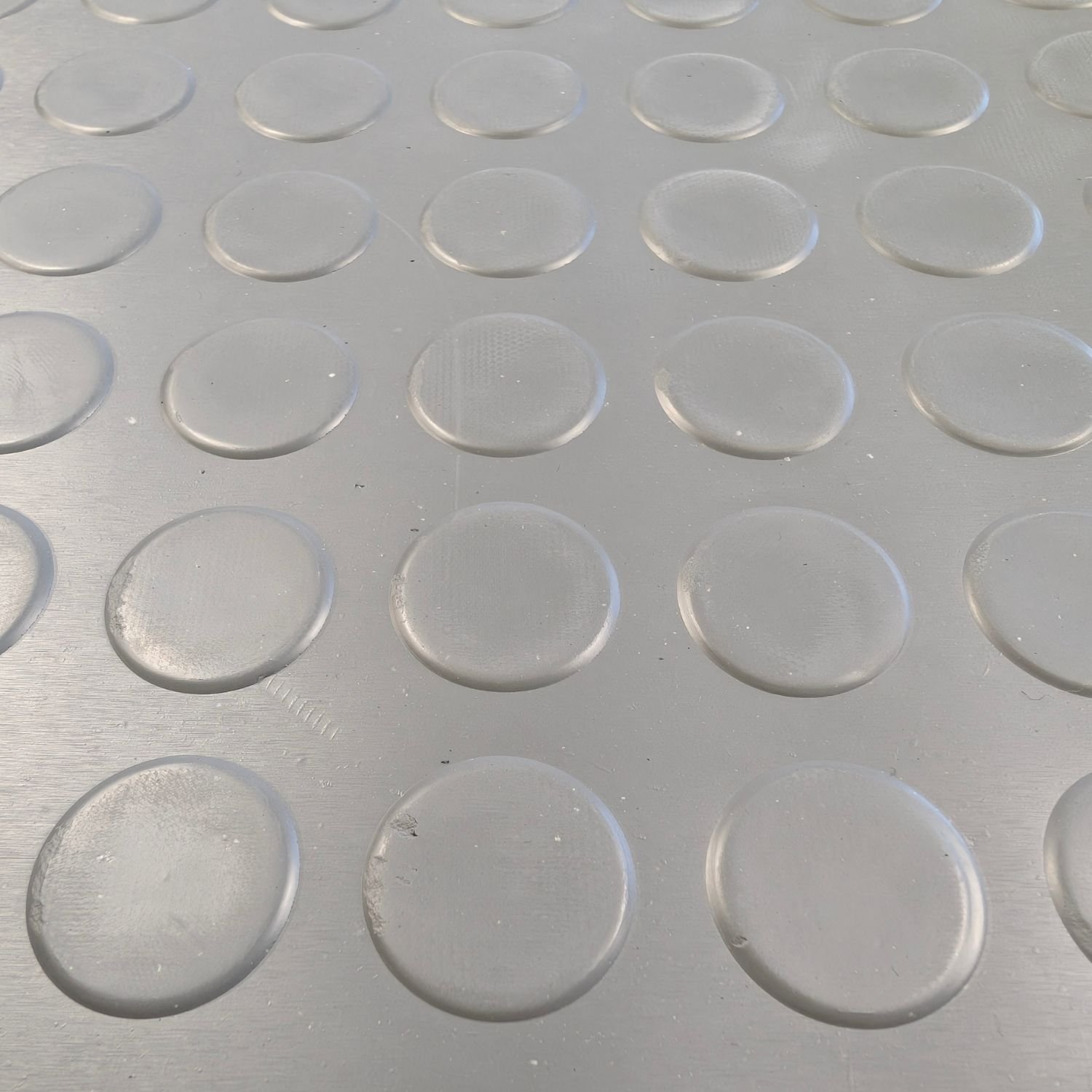 Ark Mat Grey 3mm Thick Coin Rubber Flooring Roll - 1m x 2m - Image 3