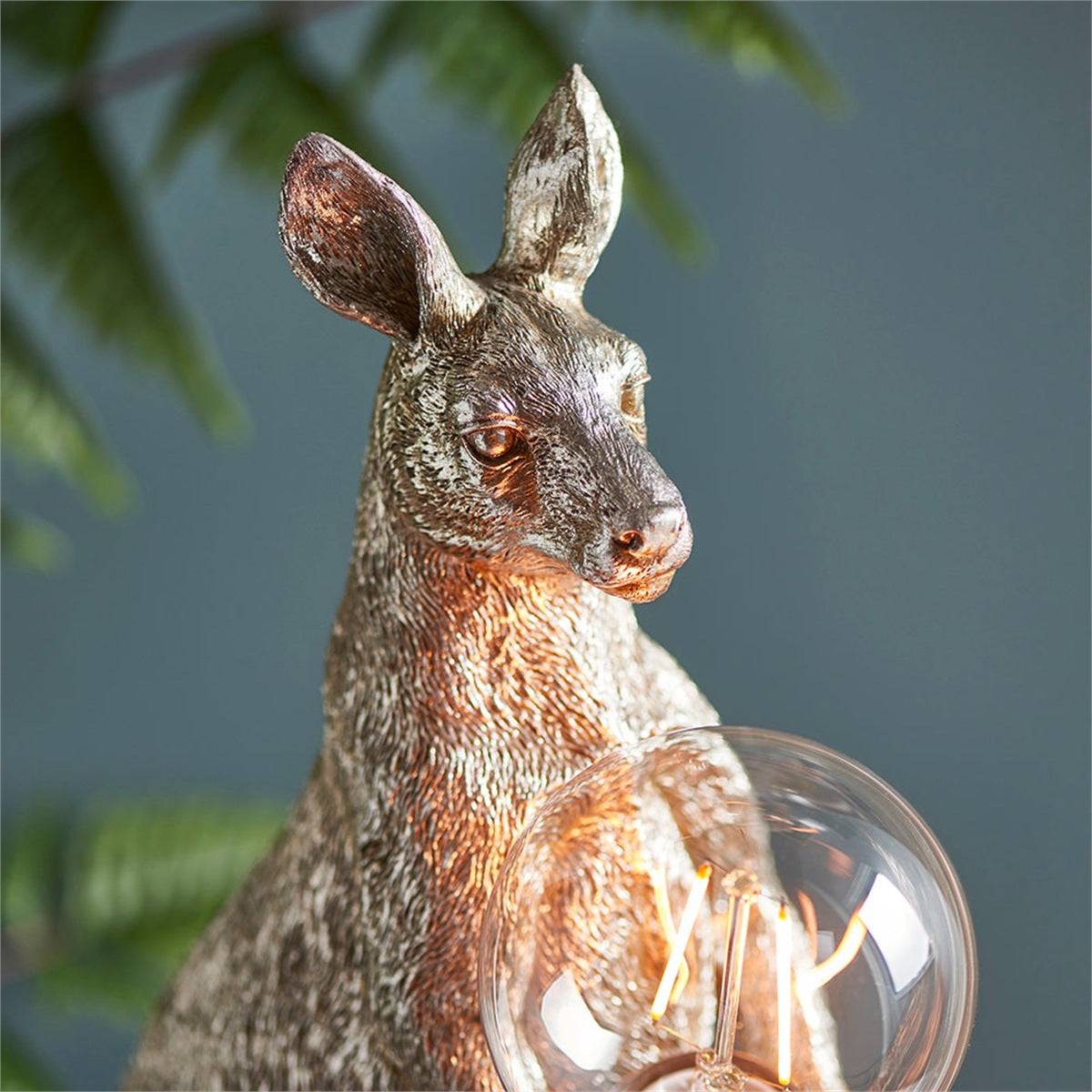 Loops Direct Pack of 2 Resin Kangaroo Table Lamp - Vintage Silver - Image 3