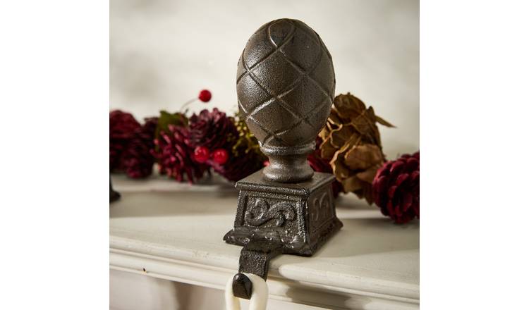Dibor Iron Stocking Holder - Brown