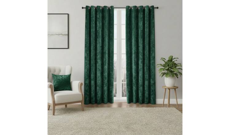 Snug City Crushed Velvet Soft Touch Eyelet Curtains – Emerald Green – 117x137cm